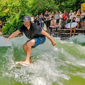 Eisbachwelle-München